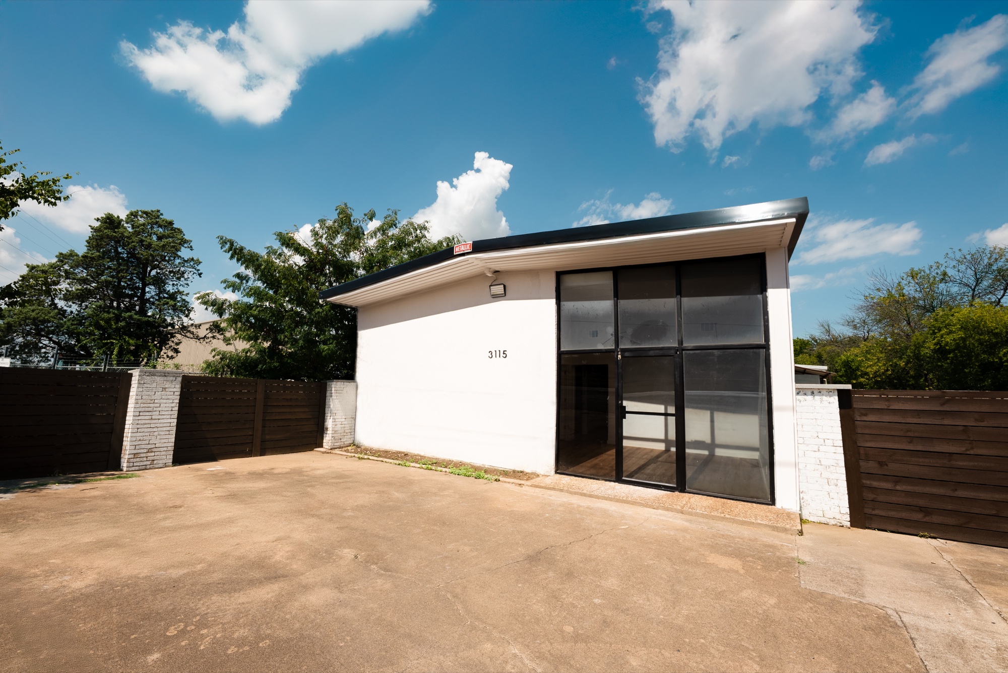 3115 Sabine St industrial warehouse exterior in Fort Worth, TX